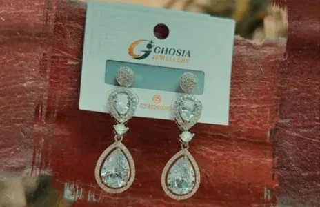 Shiny silver earrings, rust-proof