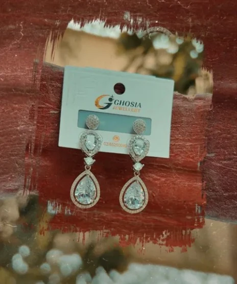 Shiny silver earrings, rust-proof